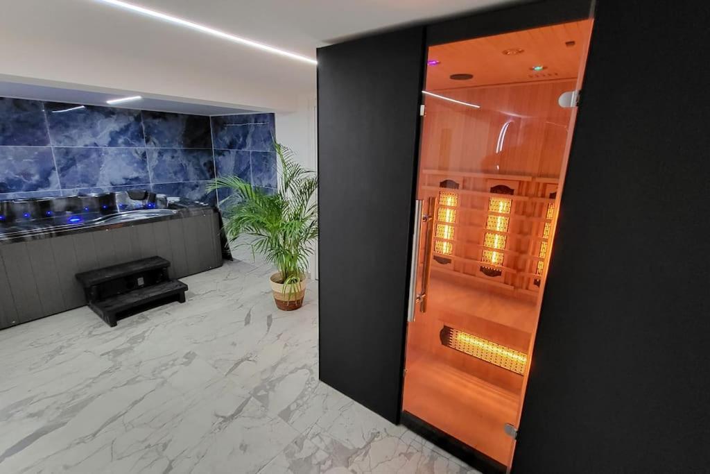 A O G Prestige Relax Max Spa Sauna Algolsheim ภายนอก รูปภาพ